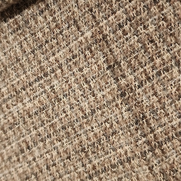 Scarf - Picture 9 of 9